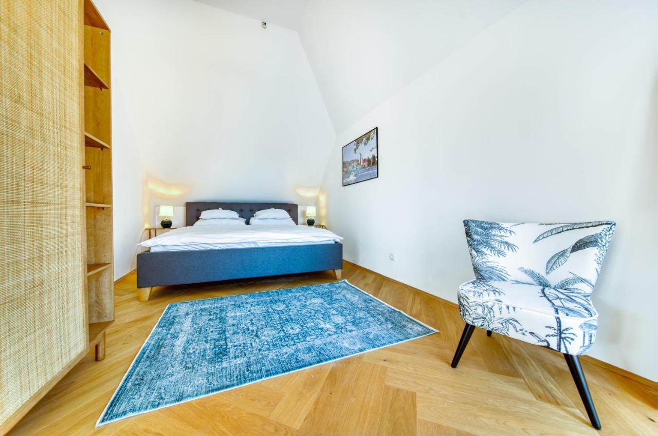 Smile Apartments Burggasse Krems an der Donau Exterior photo